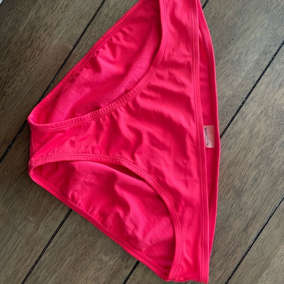 Motherhood Maternity 2-piece Bathing suit - Size Medium - Picture 2 of 4